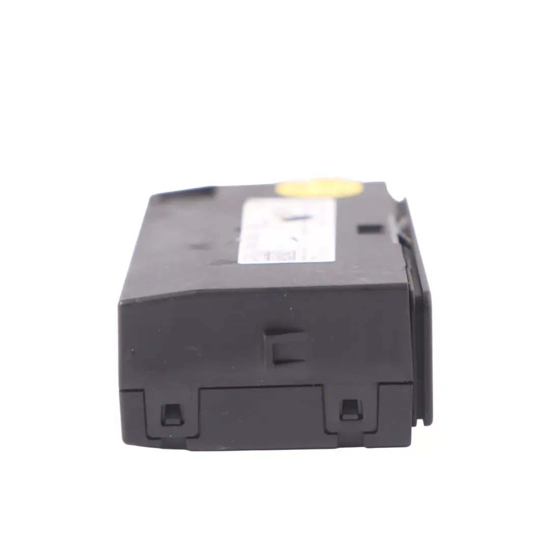 Connector AUX USB Adapter Port Socket Audi A4 B9 - SKU 8W0035736 - Part number 8W0035736