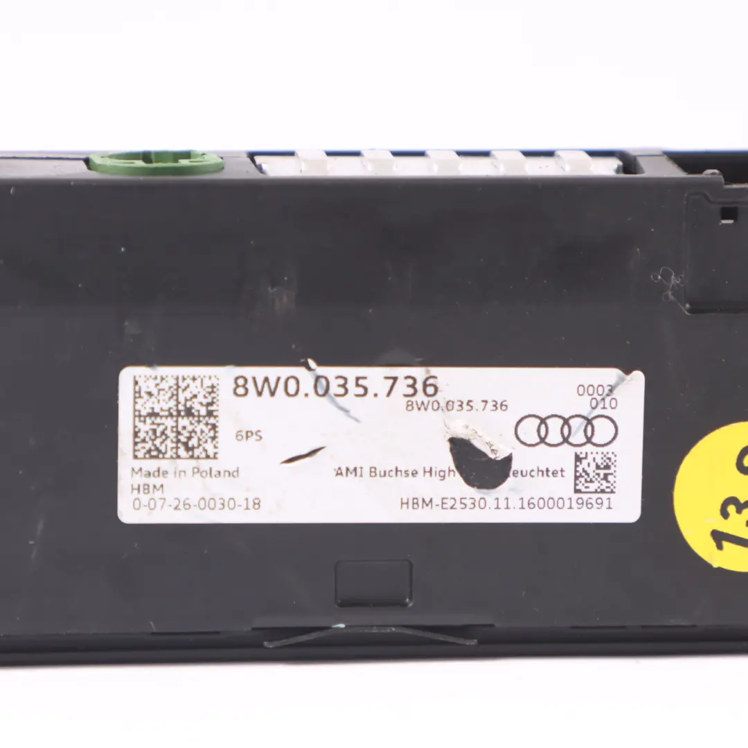 Connettore AUX USB Adattatore Porta Presa per Audi A4 B9 con numero di parte 8W0035736 Audi A4 B9 Connettore AUX USB Adattatore Porta Presa - SKU 8W0035736 - Numero di parte 8W0035736