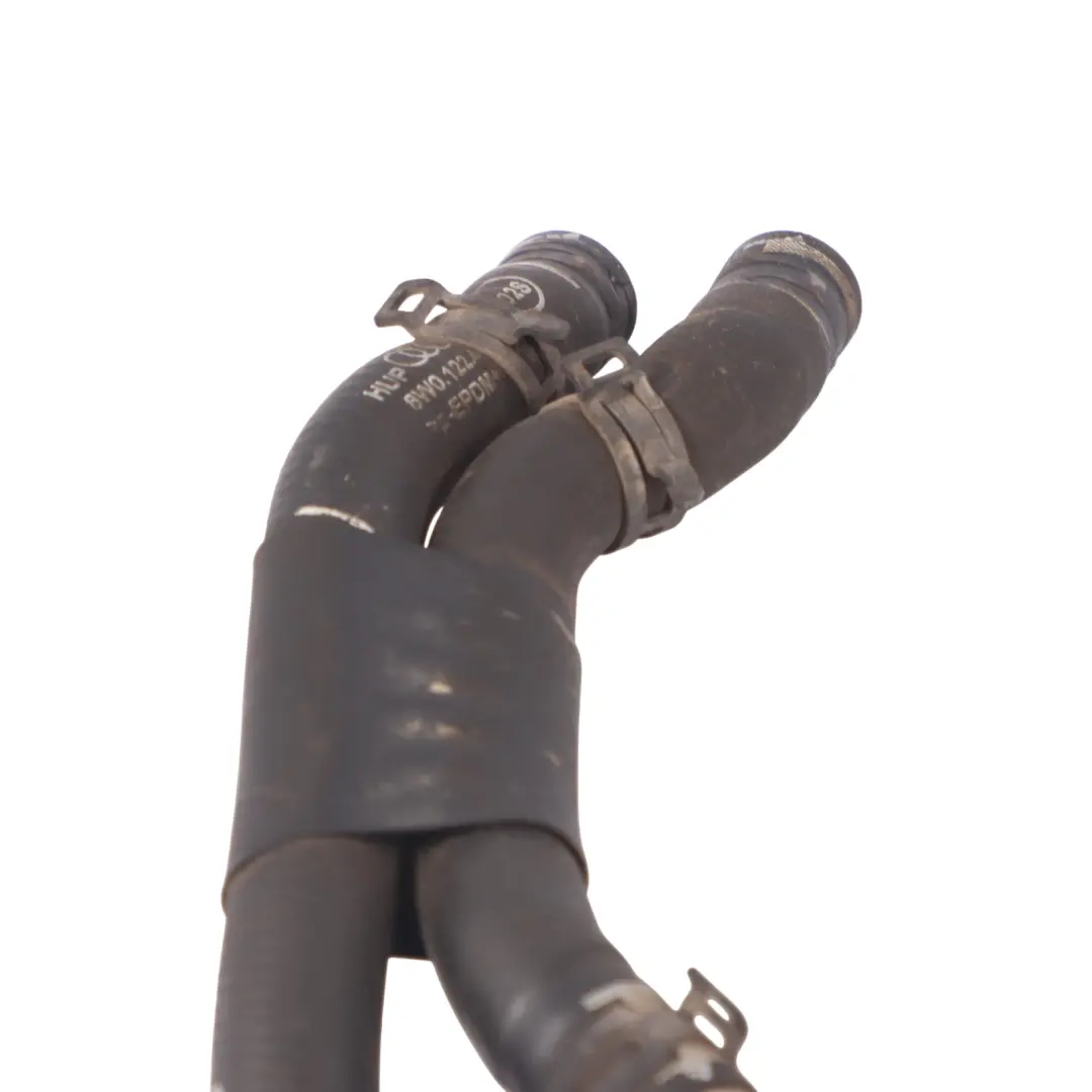 Rura Wąż Przewód Płynu Chłodzącego do Audi A4 B9 o numerze 8W0121400B Audi A4 B9 Rura Wąż Przewód Płynu Chłodzącego - SKU 8W0121400B - Numer Części 8W0121400B