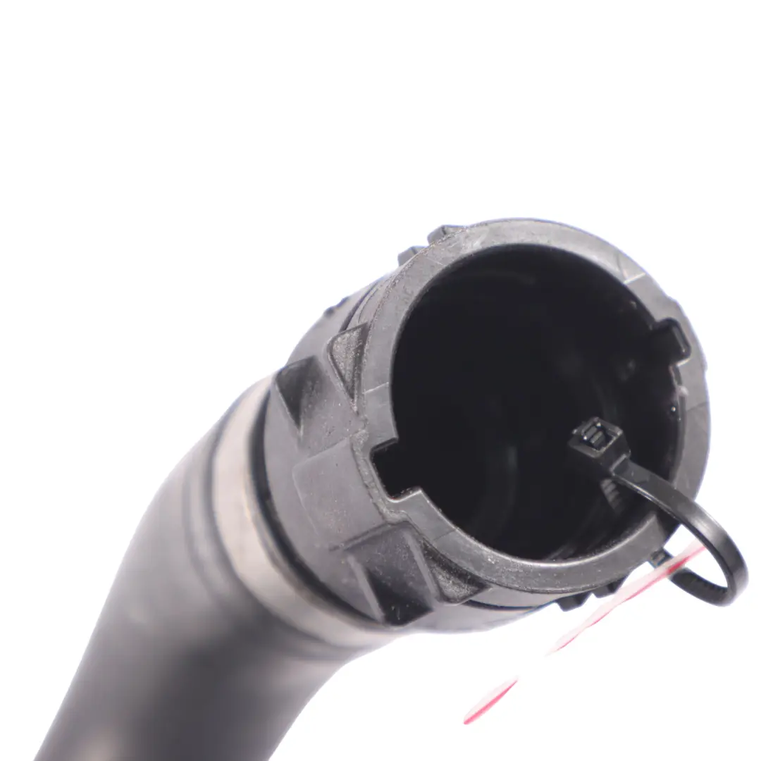 Audi A4 B9 Tuyau d'eau Conduite radiateur liquide refroidissement - SKU 8W0122073L - Numéro de pièce 8W0122073L