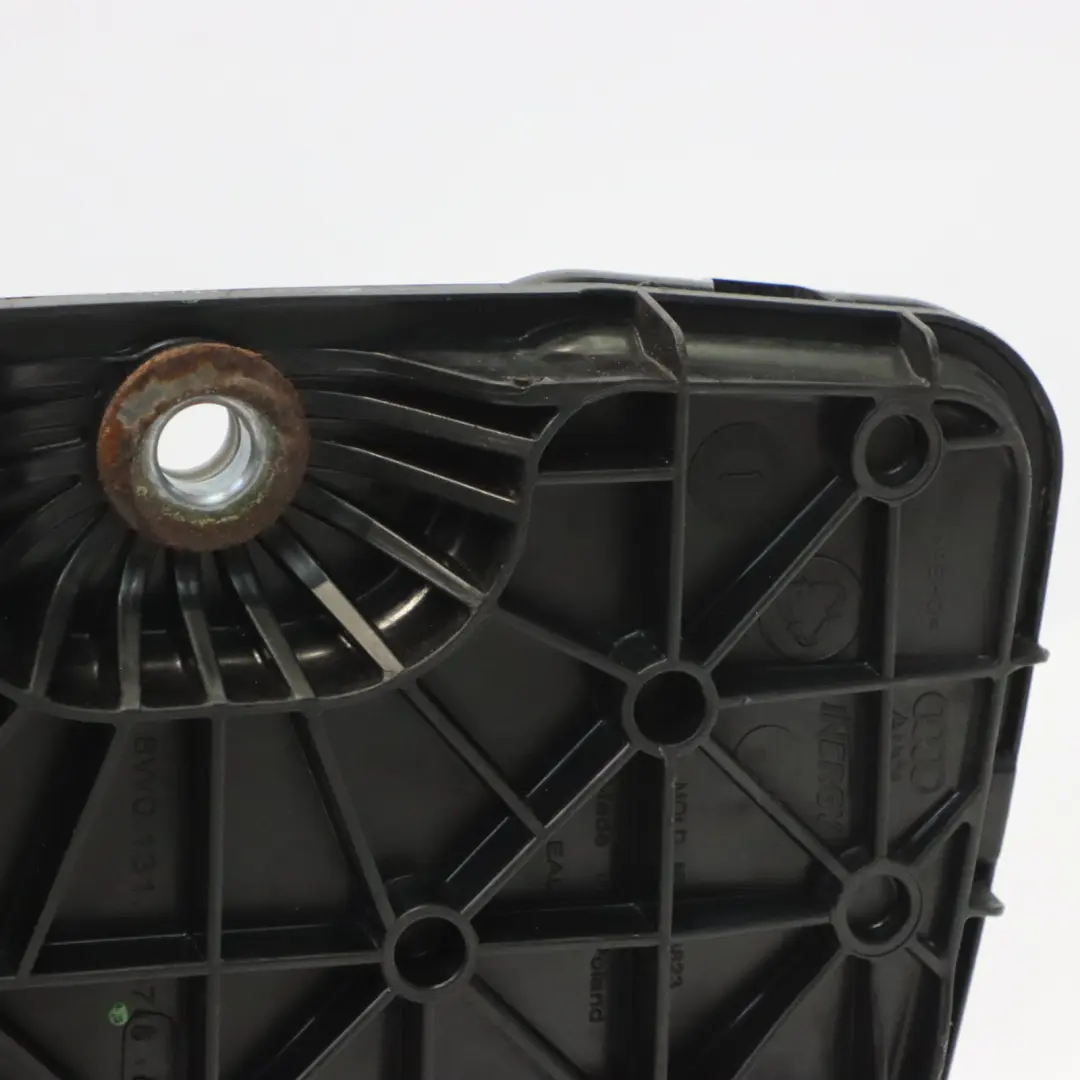 AdBlue Additiv Tank Vorratsbehälter für Audi A4 B9 mit Teilenummer 8W0131879BB Audi A4 B9 AdBlue Additiv Tank Vorratsbehälter - SKU 8W0131879BB - Teilenummer 8W0131879BB