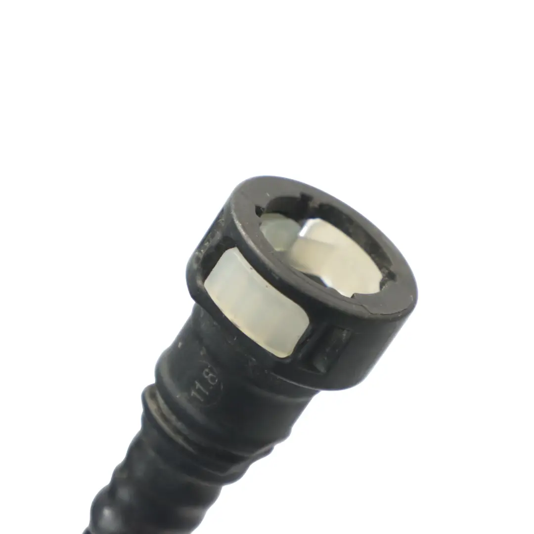 Carbón activado tanque respiradero tubería para Audi A4 B9 con número de pieza 8W0201991AC Audi A4 B9 Carbón activado tanque respiradero tubería - SKU 8W0201991AC - Número de pieza 8W0201991AC