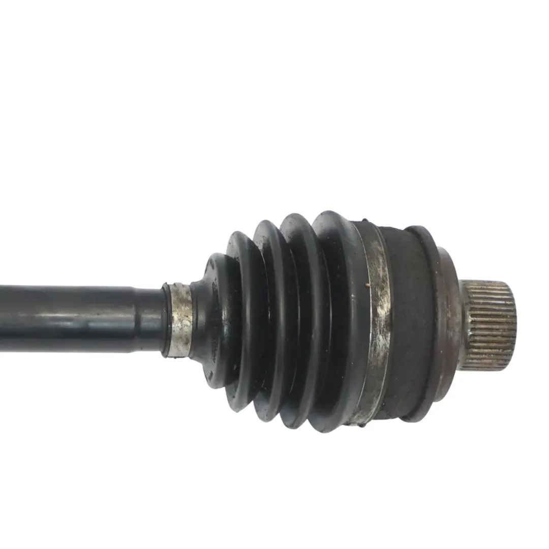 CVKB Eje Delantero Izquierdo Derecho para Audi A4 B9 2.0 TFSI con número de pieza 8W0407271E Audi A4 B9 2.0 TFSI CVKB Eje Delantero Izquierdo Derecho - SKU 8W0407271E - Número de pieza 8W0407271E