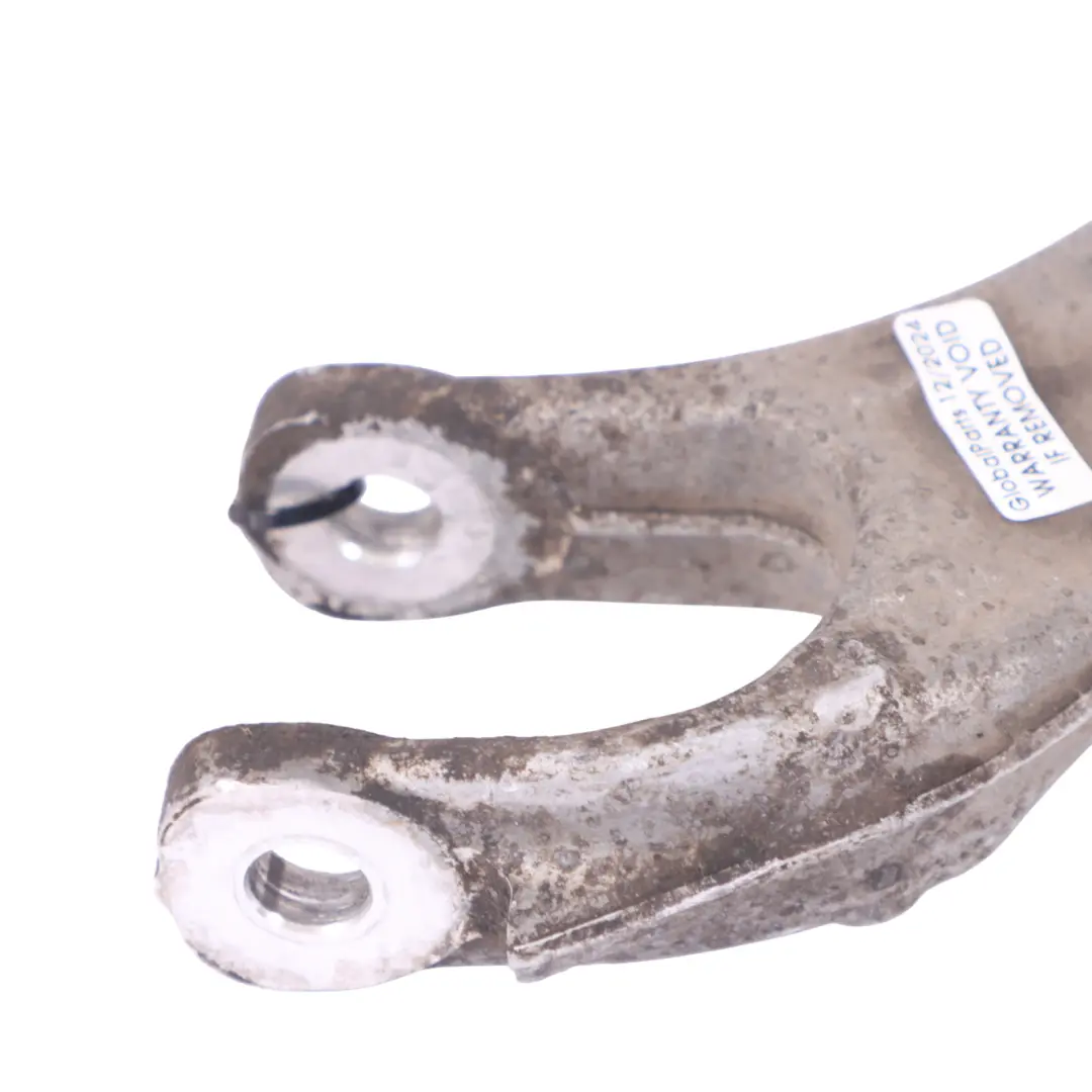 Audi A4 B9 Wspornik amortyzatora przedniego , mocowanie prawe - SKU 8W0413038H - Numer Części 8W0413038H