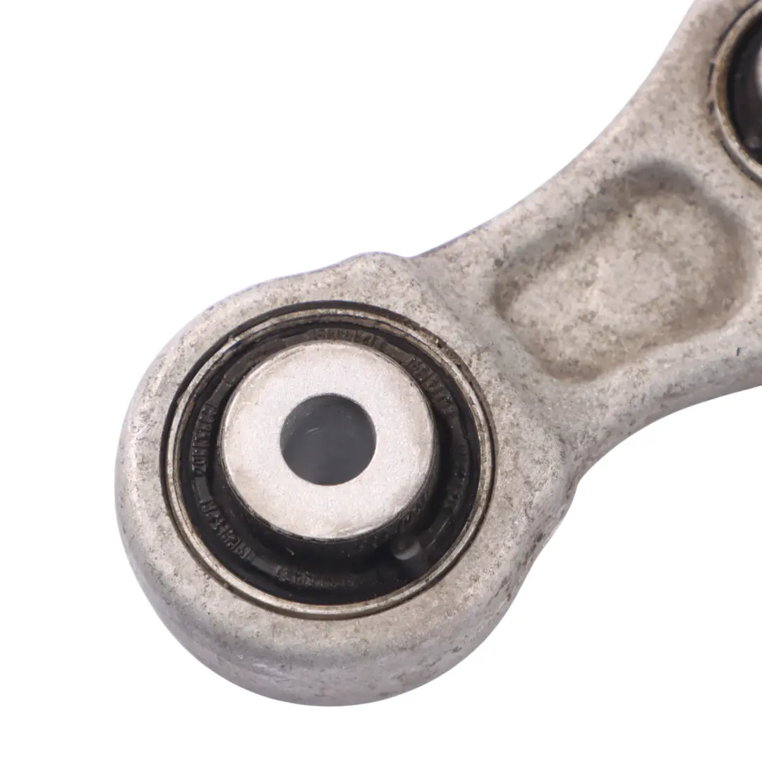 Braccio controllo superiore posteriore destra Wishbone per Audi A4 B9 con numero di parte 8W0505324F Audi A4 B9 Braccio controllo superiore posteriore destra Wishbone - SKU 8W0505324F - Numero di parte 8W0505324F