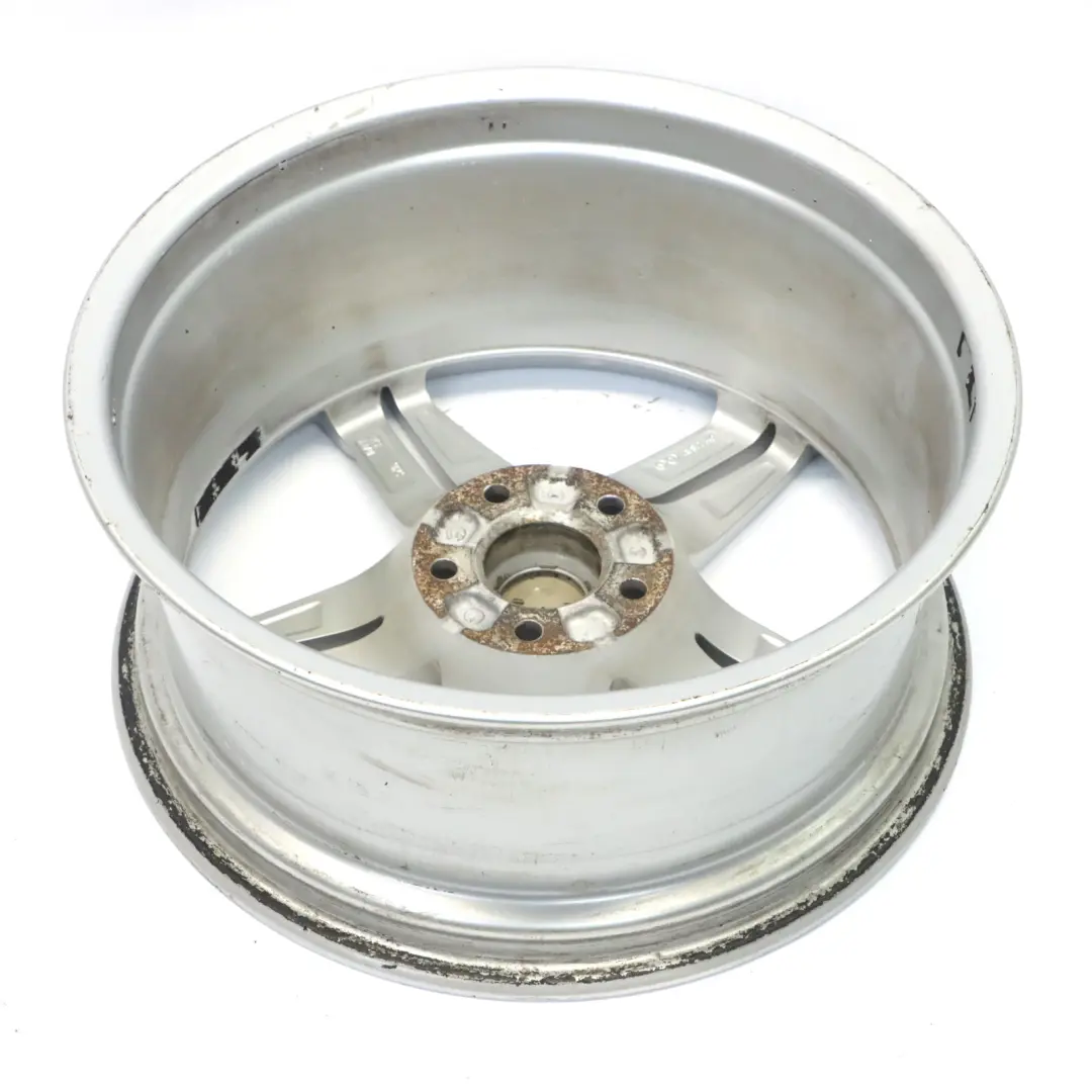 Audi A4 B9 Silberne Leichtmetallfelge 18" 8J ET:40 Doppelsternspeiche - SKU 8W0601025R-2 - Teilenummer 8W0601025R