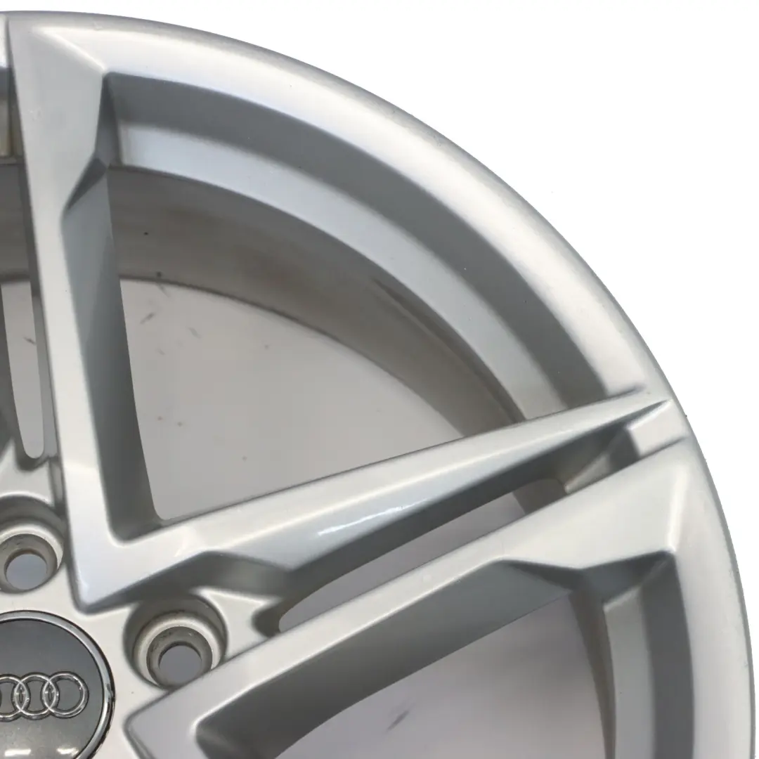 Audi A4 B9 Jante argentée alliage 18" 8J ET:40 Double étoile - SKU 8W0601025R-2 - Numéro de pièce 8W0601025R