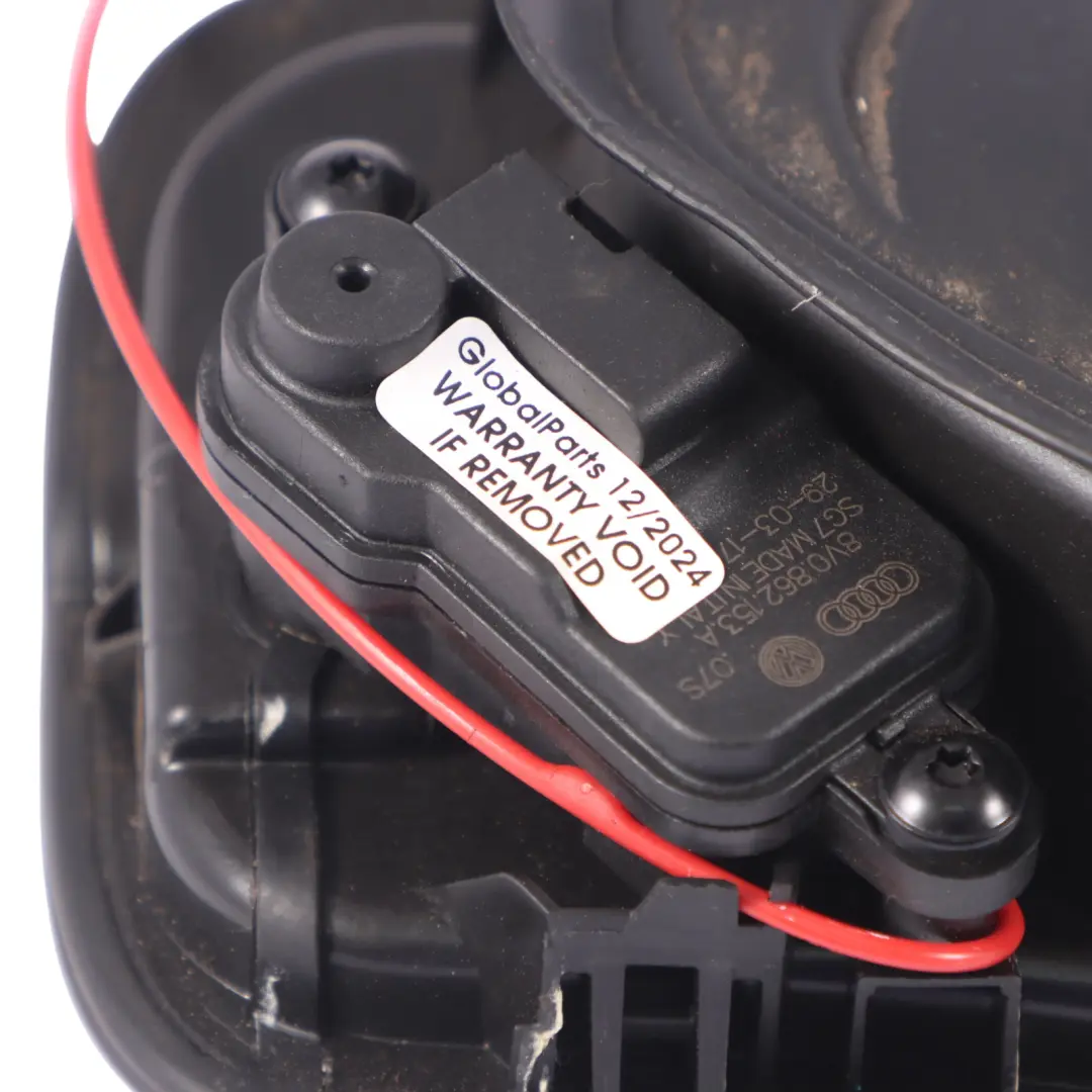 Audi A4 B9 Panneau d'encastrement remplissage réservoir carburant - SKU 8W0809906 - Numéro de pièce 8W0809906