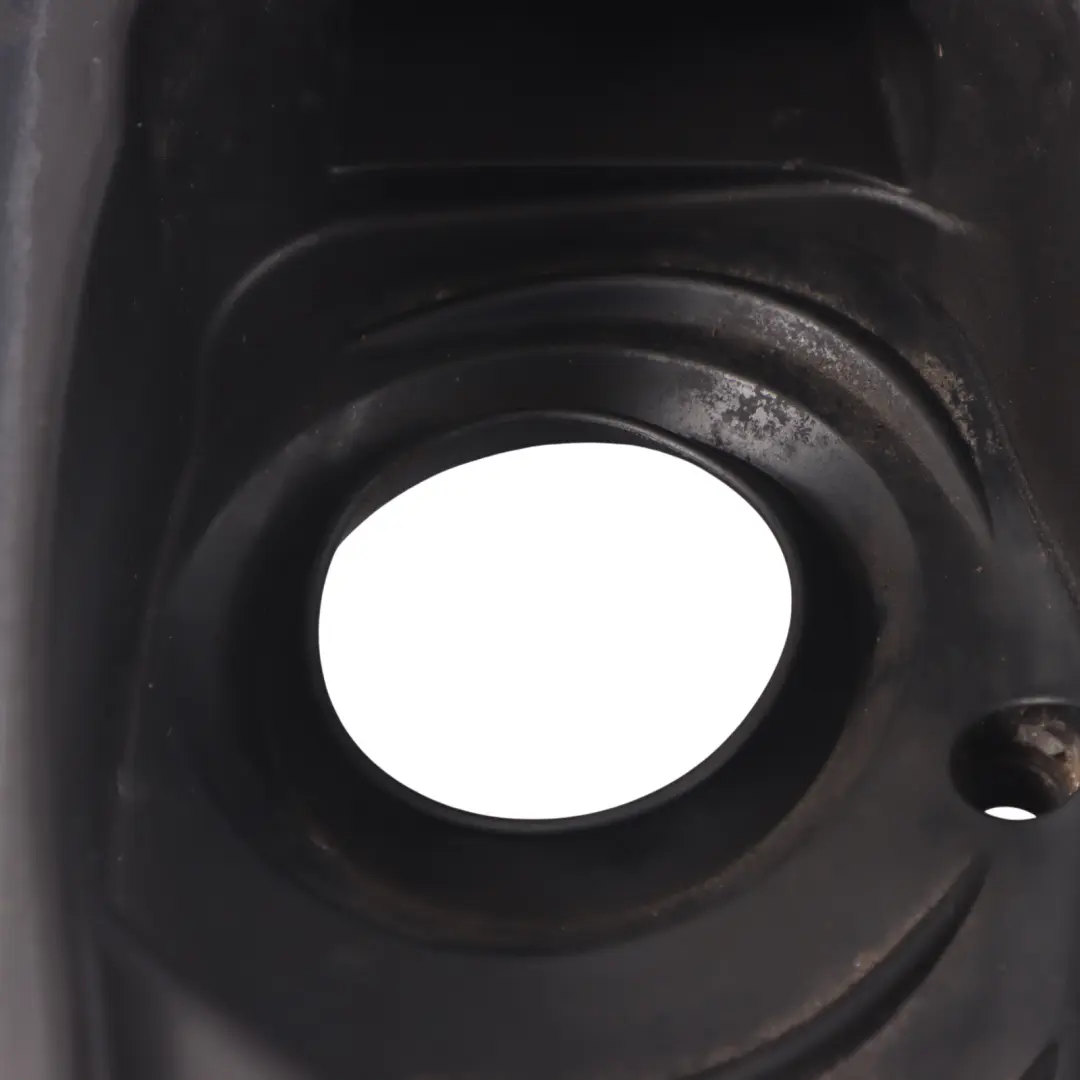 Audi A4 B9 Panneau d'encastrement remplissage réservoir carburant - SKU 8W0809906 - Numéro de pièce 8W0809906
