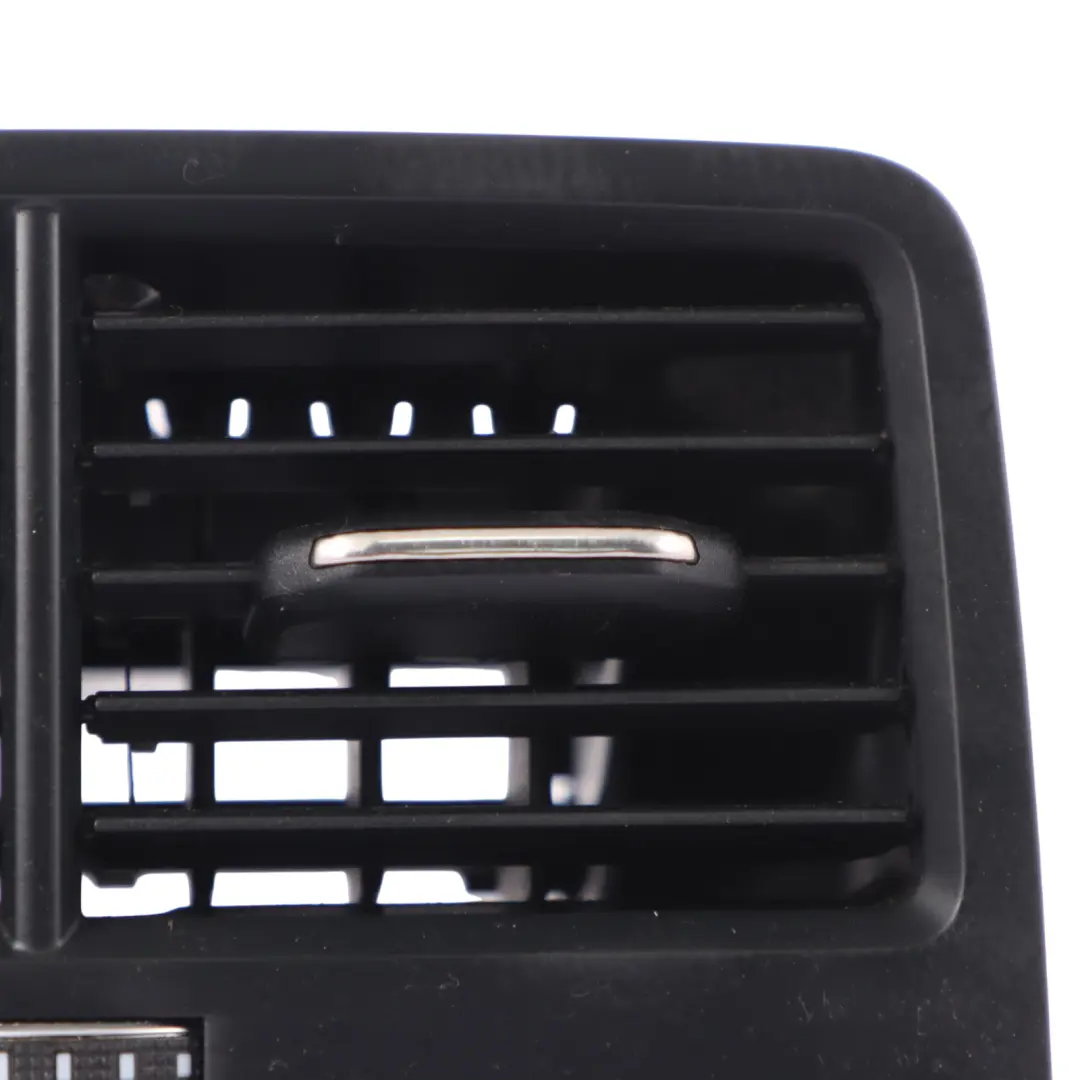 Audi A4 B9 Grille d'aération la console centrale arrière Couvre buse - SKU 8W0819203B - Numéro de pièce 8W0819203B