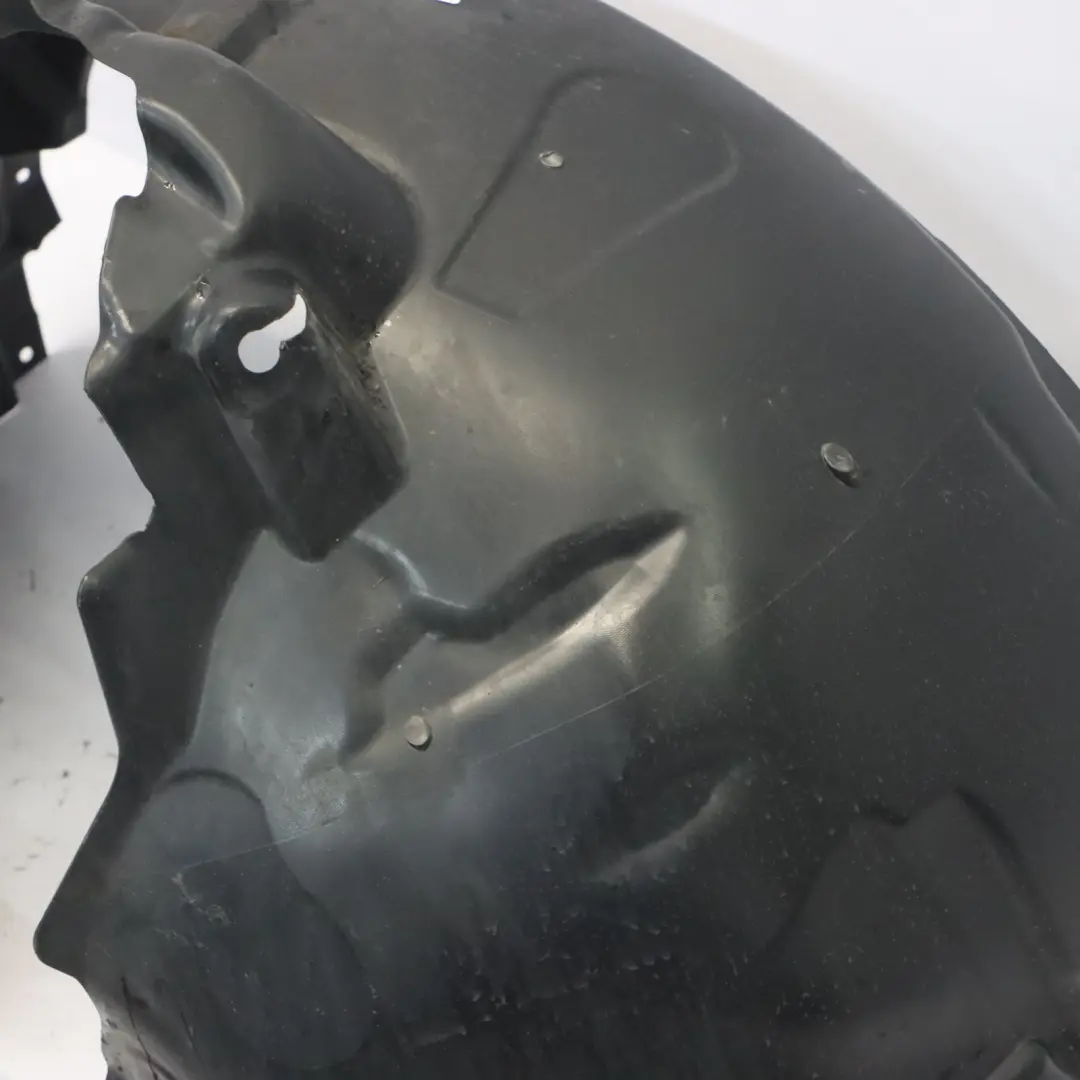 Audi A4 B9 Radkasten vorne rechts Gehäuseabdeckung Spritzschutz - SKU 8W0821172A - Teilenummer 8W0821172A