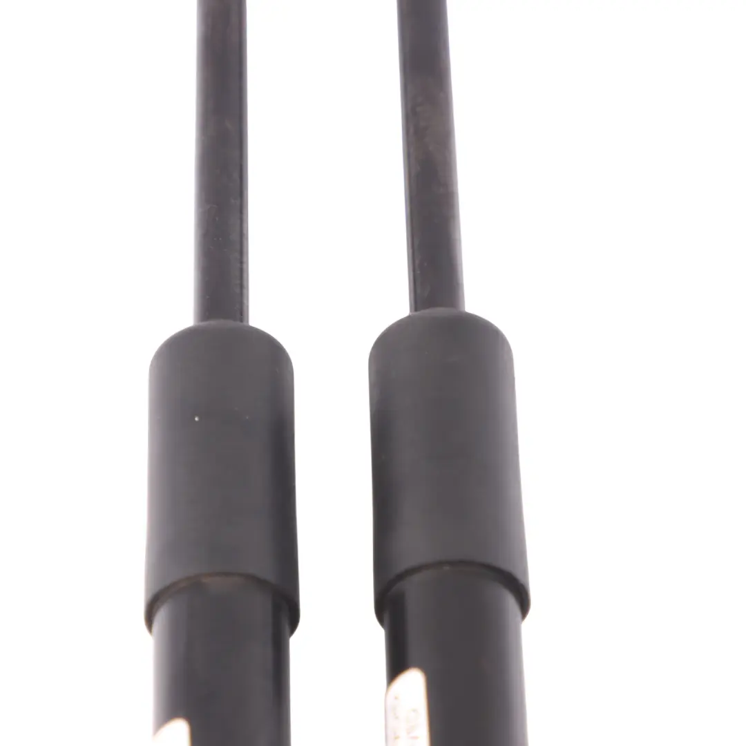 Siłowniki Maski Lewy Prawy Zestaw do Audi A4 B9 o numerze 8W0823359B Audi A4 B9 Siłowniki Maski Lewy Prawy Zestaw - SKU 8W0823359B - Numer Części 8W0823359B