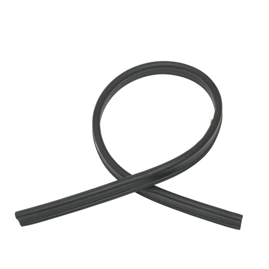 Audi A4 B9 Striscia anteriore del cofano motore guarnizione di tenuta - SKU 8W0823723 - Numero di parte 8W0823723