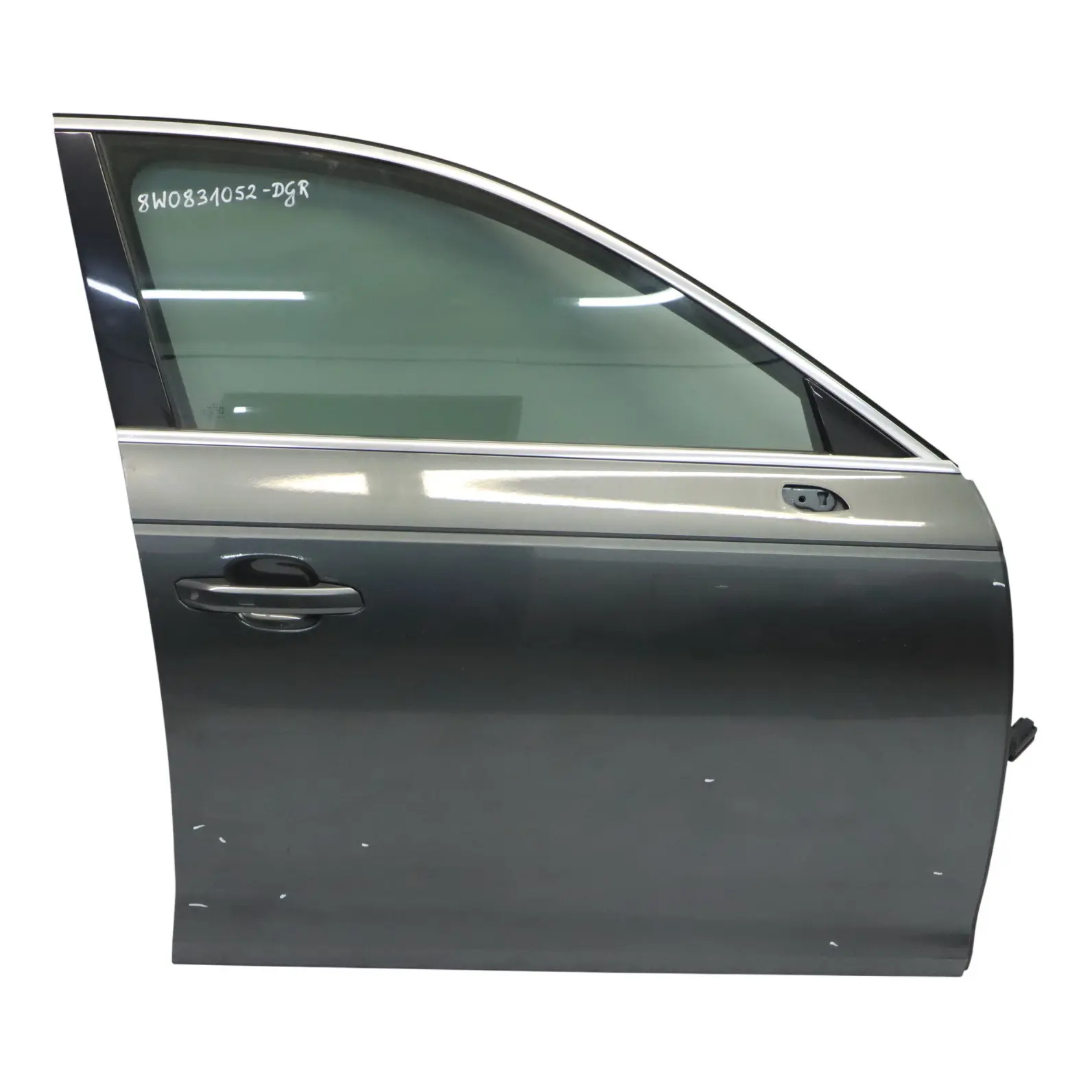Audi A4 B9 Door Front Right O/S Covering Panel Daytona Grey Pearl Effect - Z7S