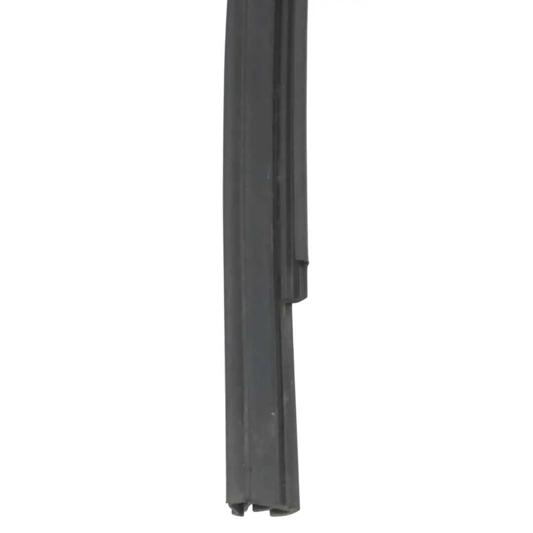 Audi A4 B9 Puerta Ventana Sello Tira Canal Delantero Izquierdo - SKU 8W0837431C - Número de pieza 8W0837431C