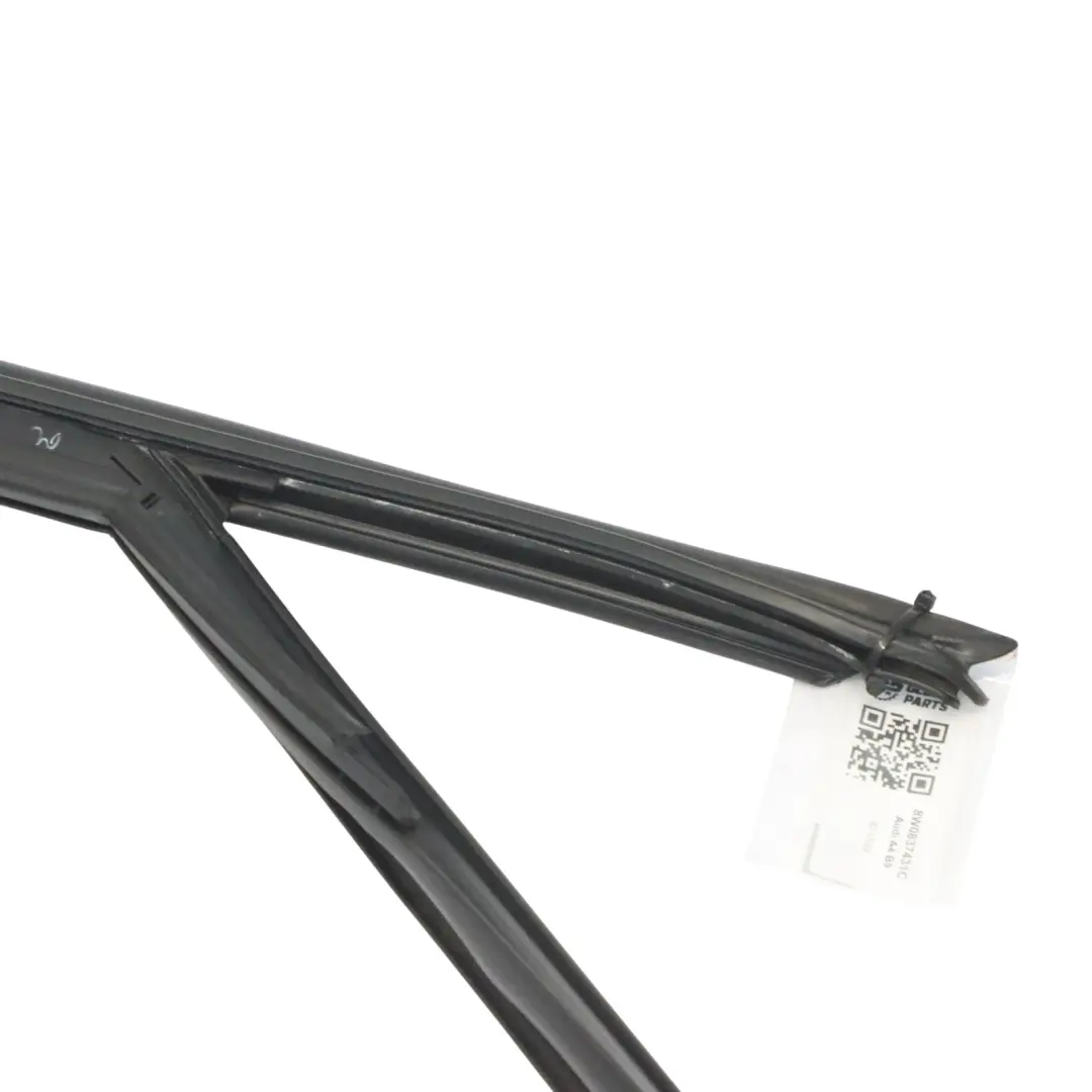 Audi A4 B9 Türfenster Dichtung Zierleiste Kanal Vorne Links - SKU 8W0837431C - Teilenummer 8W0837431C