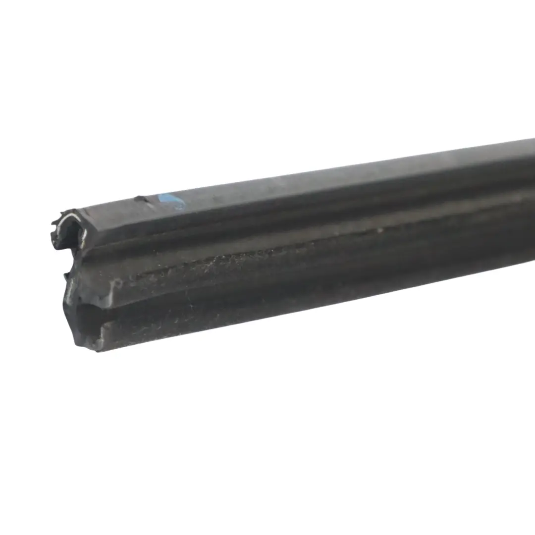 Audi A4 B9 Joint d'étanchéité intérieur de porte avant droit - SKU 8W0837480 - Numéro de pièce 8W0837480