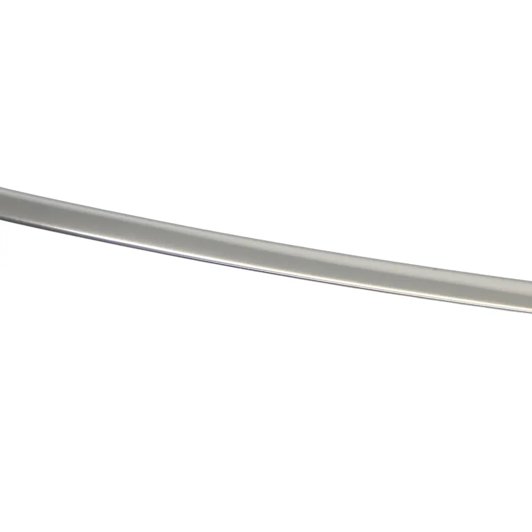 Türfenster Obere Führung Zierleiste Chrom Vorne Links für Audi A4 B9 mit Teilenummer 8W0837643 Audi A4 B9 Türfenster Obere Führung Zierleiste Chrom Vorne Links - SKU 8W0837643 - Teilenummer 8W0837643