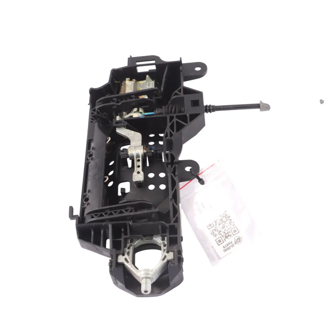 Audi A4 B9 Support poignée extérieure porte arrière fixation gauche - SKU 8W0837811A - Numéro de pièce 8W0837811A