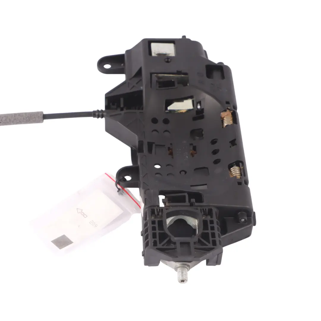 Puerta Trasera Exterior Manija Soporte montaje izquierda para Audi A4 B9 con número de pieza 8W0837811A Audi A4 B9 Puerta Trasera Exterior Manija Soporte montaje izquierda - SKU 8W0837811A - Número de pieza 8W0837811A