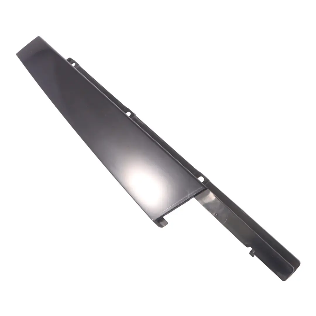 anteriore B Pilastro Colonna Pannello copertura destro per Audi A4 B9 con numero di parte 8W0837902A Audi A4 B9 anteriore B Pilastro Colonna Pannello copertura destro - SKU 8W0837902A - Numero di parte 8W0837902A