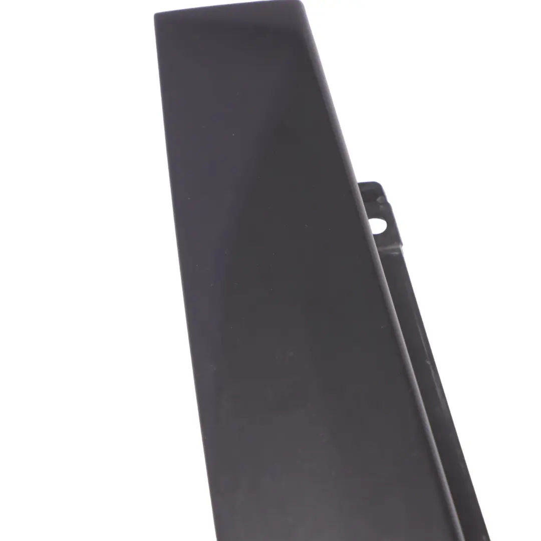 Vordertür B Säule Trim Abdeckung Panel Rechts für Audi A4 B9 mit Teilenummer 8W0837902A Audi A4 B9 Vordertür B Säule Trim Abdeckung Panel Rechts - SKU 8W0837902A - Teilenummer 8W0837902A