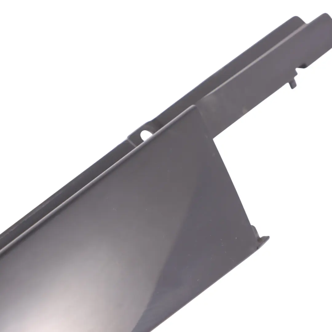 anteriore B Pilastro Colonna Pannello copertura destro per Audi A4 B9 con numero di parte 8W0837902A Audi A4 B9 anteriore B Pilastro Colonna Pannello copertura destro - SKU 8W0837902A - Numero di parte 8W0837902A