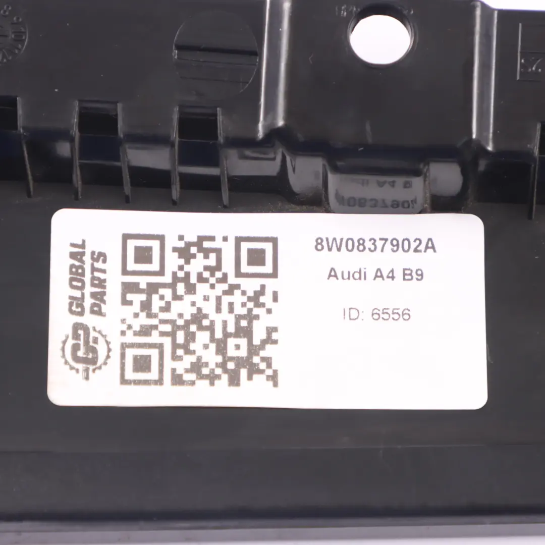 anteriore B Pilastro Colonna Pannello copertura destro per Audi A4 B9 con numero di parte 8W0837902A Audi A4 B9 anteriore B Pilastro Colonna Pannello copertura destro - SKU 8W0837902A - Numero di parte 8W0837902A