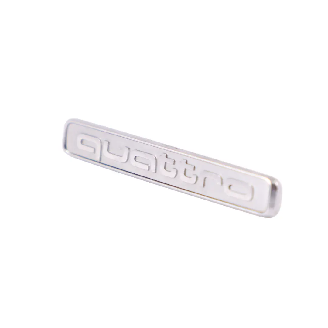 Audi A4 B9 Salpicadero Emblema Emblema Letra Quattro Aluminio - SKU 8W0853191 - Número de pieza 8W0853191