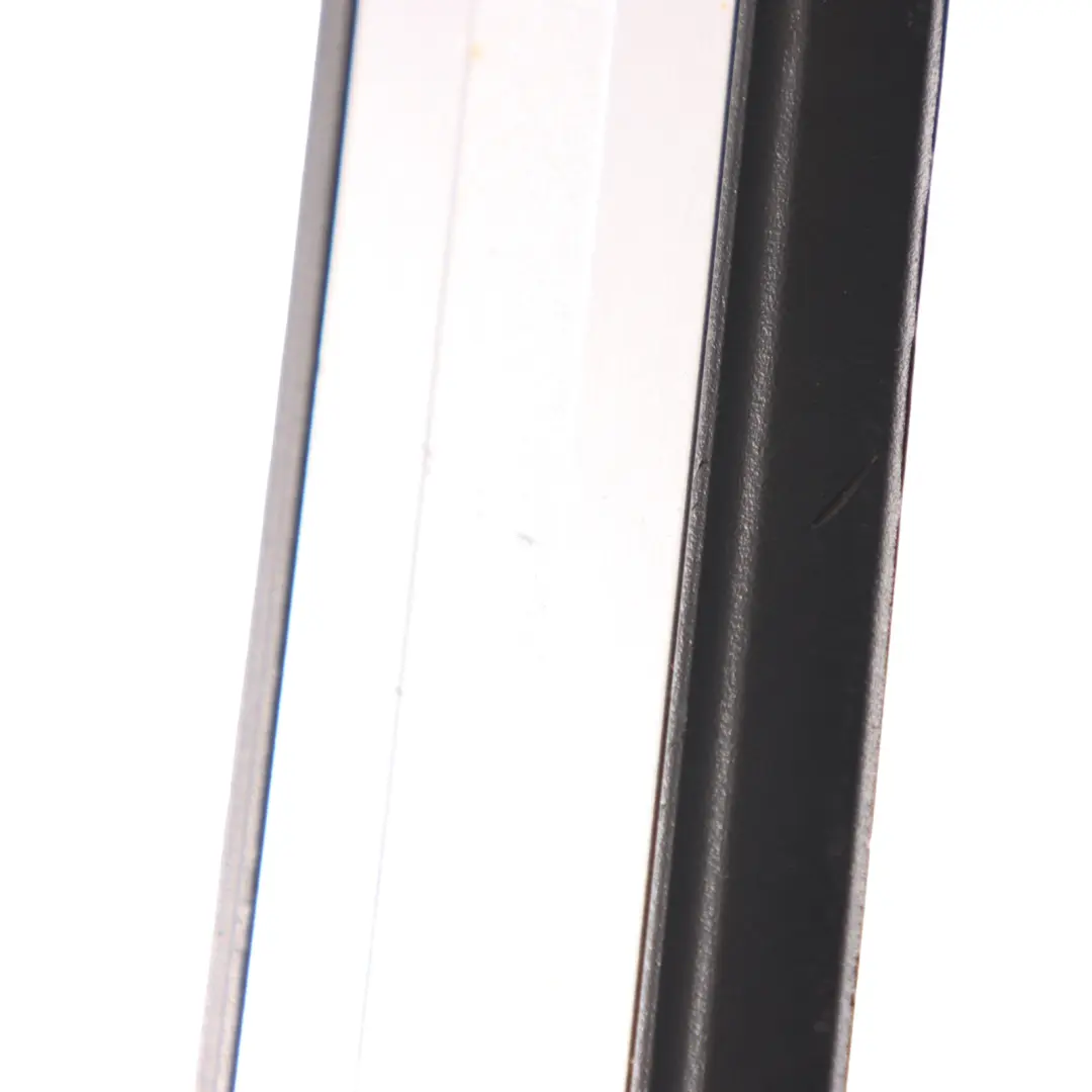 Plaque de seuil avant gauche pour Audi A4 B9 à propos du numéro de pièce 8W0853373F Audi A4 B9 Plaque de seuil avant gauche - SKU 8W0853373F - Numéro de pièce 8W0853373F