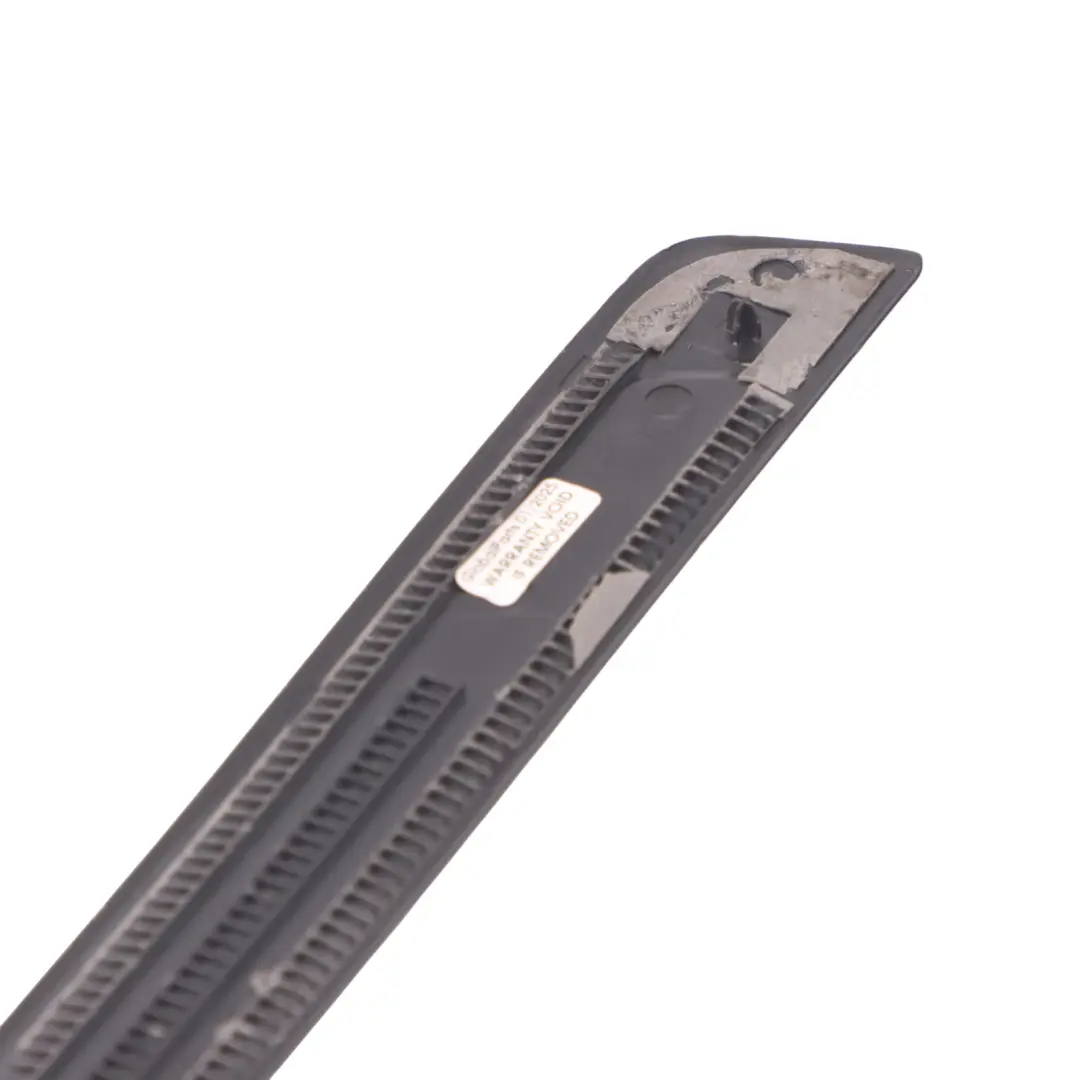 anteriore Door Sill Strip Entrance Trim Plate Right per Audi A4 B9 con numero di parte 8W0853374F Audi A4 B9 anteriore Door Sill Strip Entrance Trim Plate Right - SKU 8W0853374F - Numero di parte 8W0853374F