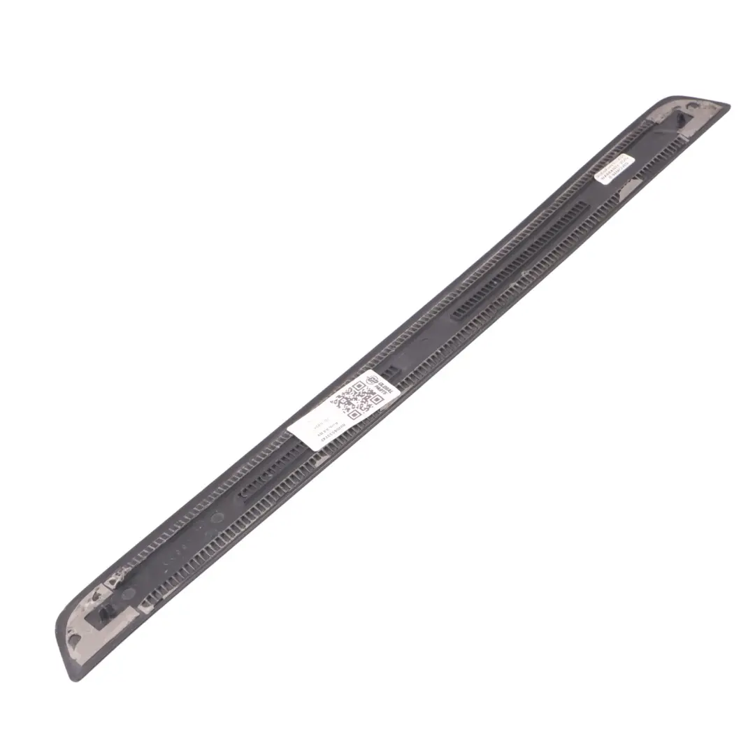 Audi A4 B9 Plaque de seuil avant droite - SKU 8W0853374F - Numéro de pièce 8W0853374F