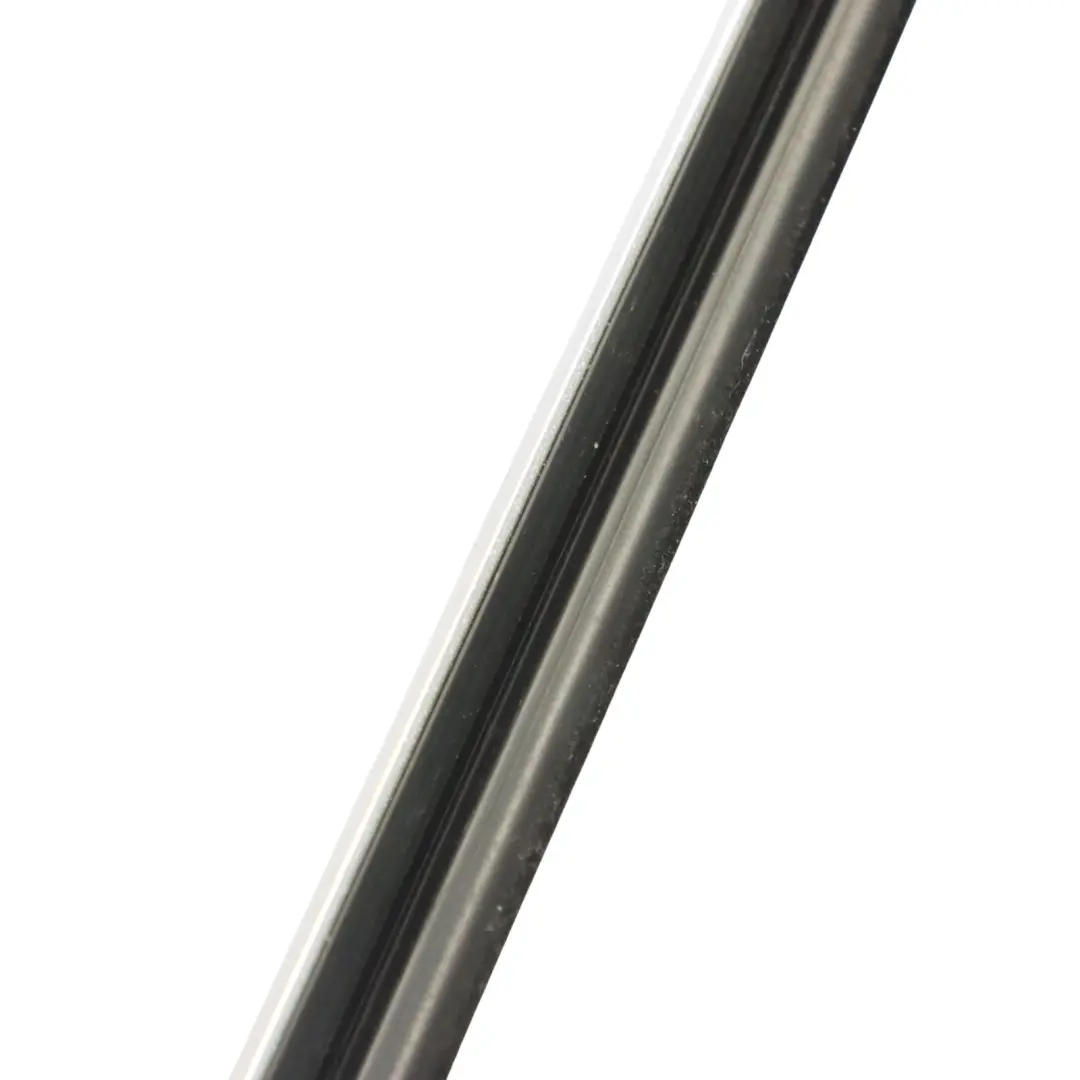 Moldura Cromada Junta Ventana Puerta Trasera Izquierda para Audi A4 B9 con número de pieza 8W0853763E Audi A4 B9 Moldura Cromada Junta Ventana Puerta Trasera Izquierda - SKU 8W0853763E - Número de pieza 8W0853763E