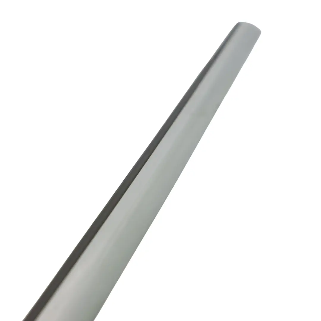 Guarnizione Finestrino Posteriore Cromata Lato Sinistro per Audi A4 B9 con numero di parte 8W0853763E Audi A4 B9 Guarnizione Finestrino Posteriore Cromata Lato Sinistro - SKU 8W0853763E - Numero di parte 8W0853763E