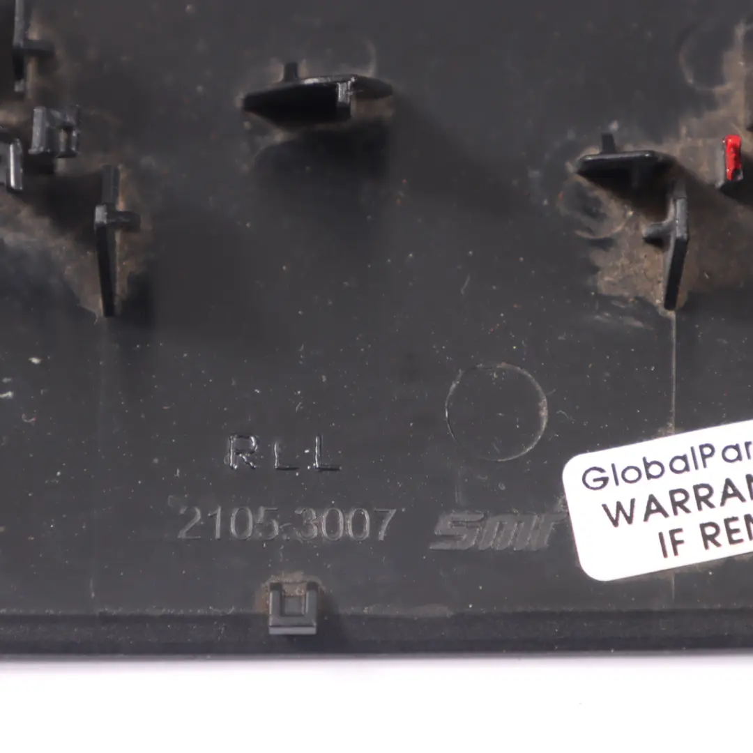 Telaio specchietto retrovisore sinistro per Audi A4 B9 con numero di parte 8W0857527 Audi A4 B9 Telaio specchietto retrovisore sinistro - SKU 8W0857527 - Numero di parte 8W0857527