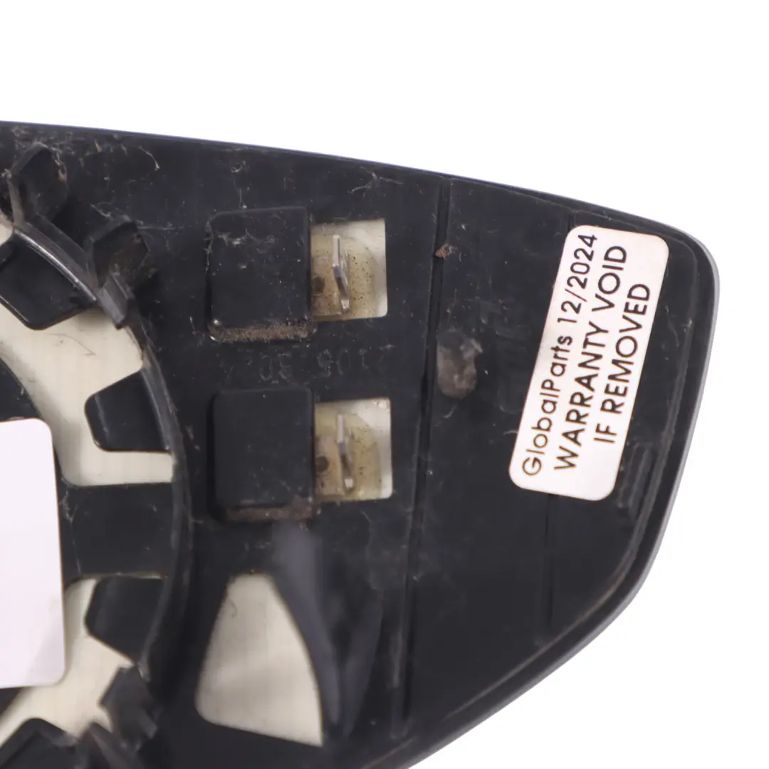 Specchio d'ala vetro porta destra per Audi A4 B9 con numero di parte 8W0857536E Audi A4 B9 Specchio d'ala vetro porta destra - SKU 8W0857536E - Numero di parte 8W0857536E