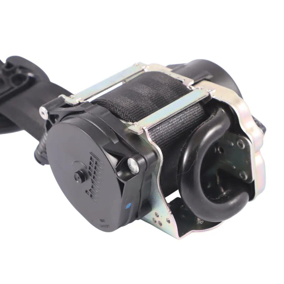 Ceinture de sécurité supérieure avant droite noire pour Audi A4 B9 à propos du numéro de pièce 8W0857706 Audi A4 B9 Ceinture de sécurité supérieure avant droite noire - SKU 8W0857706 - Numéro de pièce 8W0857706