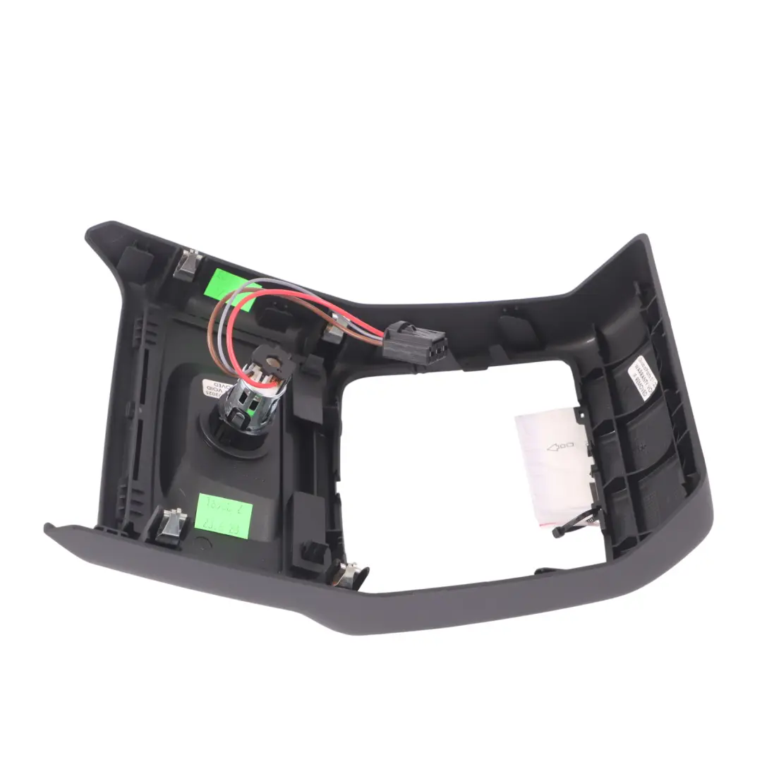 Console central Cache air frais arrière Garniture Prise 12V pour Audi A4 B9 à propos du numéro de pièce 8W0863324 Audi A4 B9 Console central Cache air frais arrière Garniture Prise 12V - SKU 8W0863324 - Numéro de pièce 8W0863324