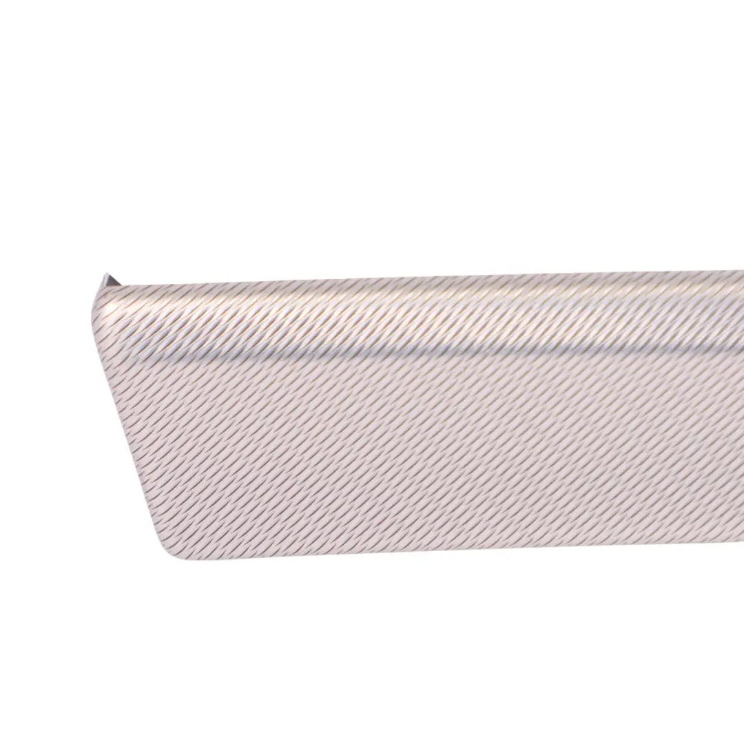 Audi A4 B9 Carte Porte Moulage Bande Décorative Arrière Gauche - SKU 8W0867419K - Numéro de pièce 8W0867419K