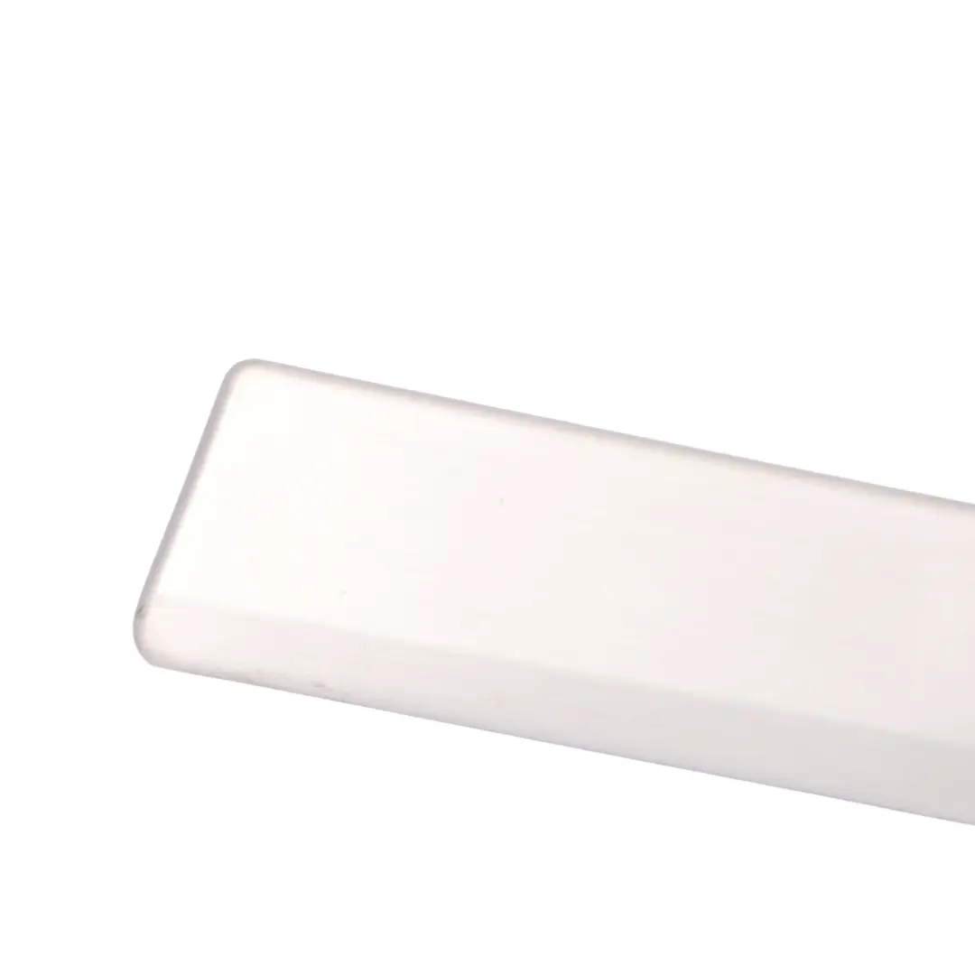 Couvercle panneau garniture droit la carte de porte arrière pour Audi A4 B9 à propos du numéro de pièce 8W0867420 Audi A4 B9 Couvercle panneau garniture droit la carte de porte arrière - SKU 8W0867420 - Numéro de pièce 8W0867420