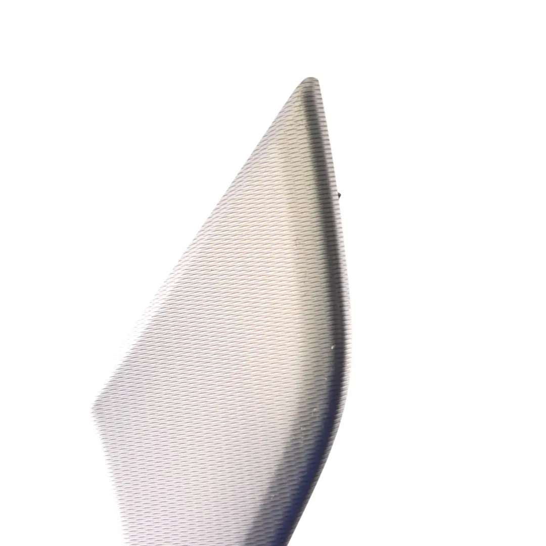 Scheda Modanatura Striscia Decorativa Posteriore Destra per Audi A4 B9 con numero di parte 8W0867420K Audi A4 B9 Scheda Modanatura Striscia Decorativa Posteriore Destra - SKU 8W0867420K - Numero di parte 8W0867420K