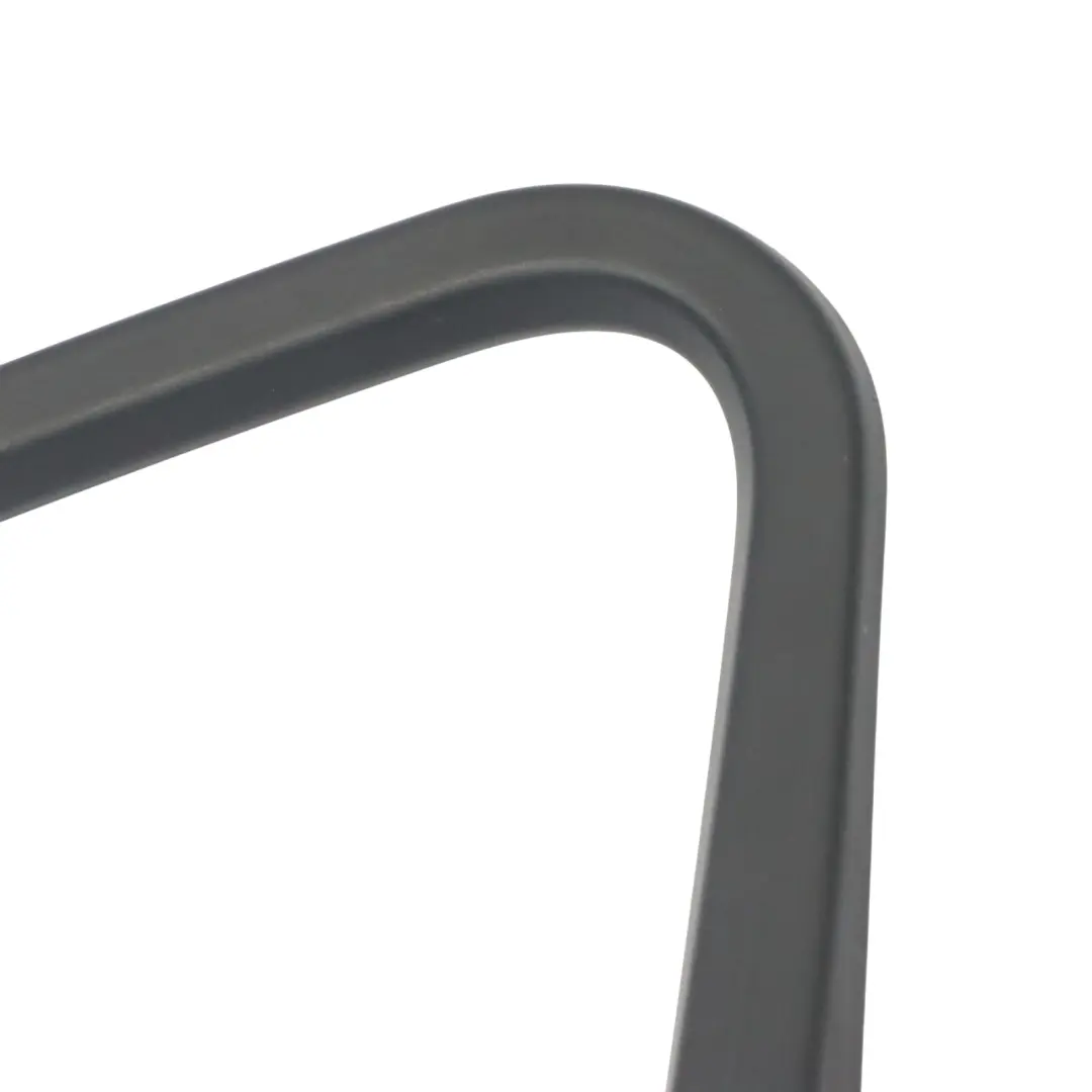 Puerta Delantera Interior Ventana Marco Trim Derecho para Audi A4 B9 con número de pieza 8W0867610 Audi A4 B9 Puerta Delantera Interior Ventana Marco Trim Derecho - SKU 8W0867610 - Número de pieza 8W0867610