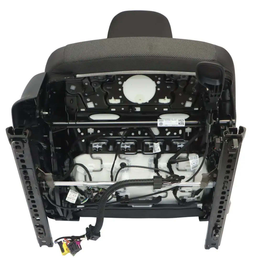 Audi A4 B9 8W Sitz Vorne Rechts Innen Beheizt Stoff Seele Schwarz - SKU 8W0881806A-1 - Teilenummer 8W0881806A