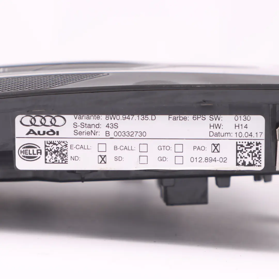 Audi A4 B9 tetto interno illuminazione unità interruttore lettura 8W0947135D - SKU 8W0947135D-1 - Numero di parte 8W0947135D-1