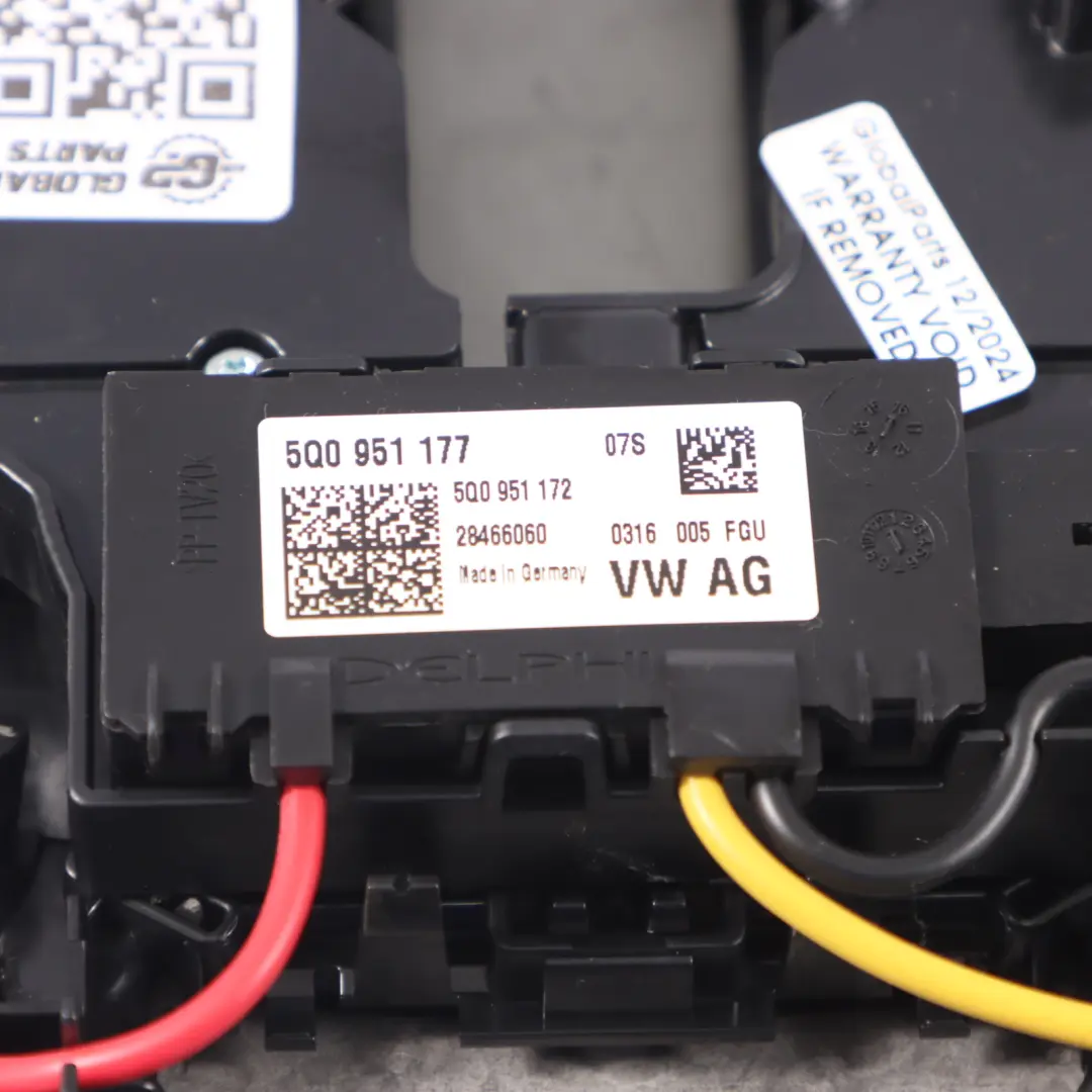Audi A4 B9 Interior Techo Iluminación Interruptor Lámpara Luz Lectura - SKU 8W0947135D - Número de pieza 8W0947135D