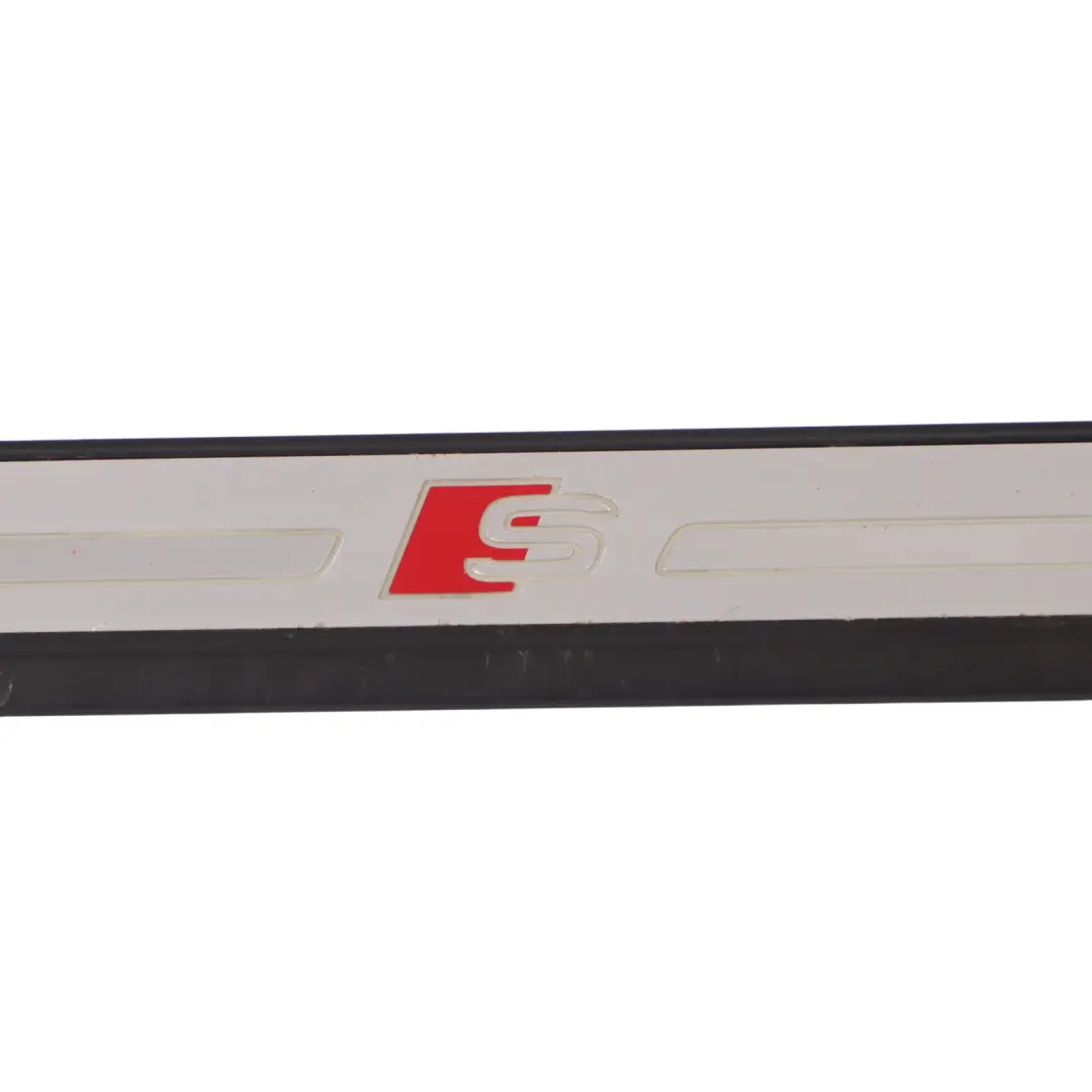 Audi A4 B9 Listón umbral puerta Placa embellecedora entrada derecha - SKU 8W0947418A - Número de pieza 8W0947418A