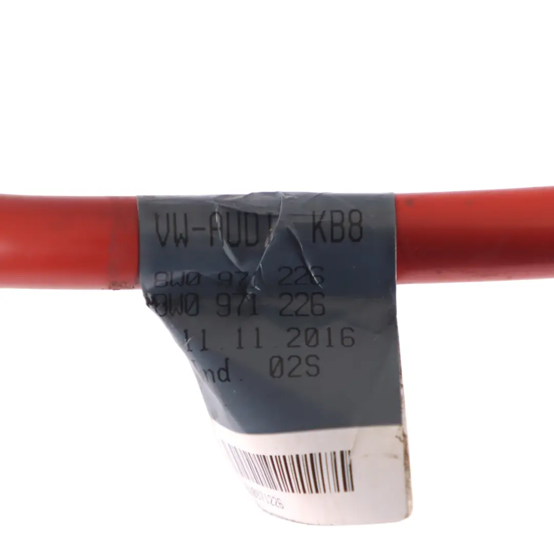Cavo di cablaggio del terminale positivo della batteria per Audi A4 B9 con numero di parte 8W0971226 Audi A4 B9 Cavo di cablaggio del terminale positivo della batteria - SKU 8W0971226 - Numero di parte 8W0971226