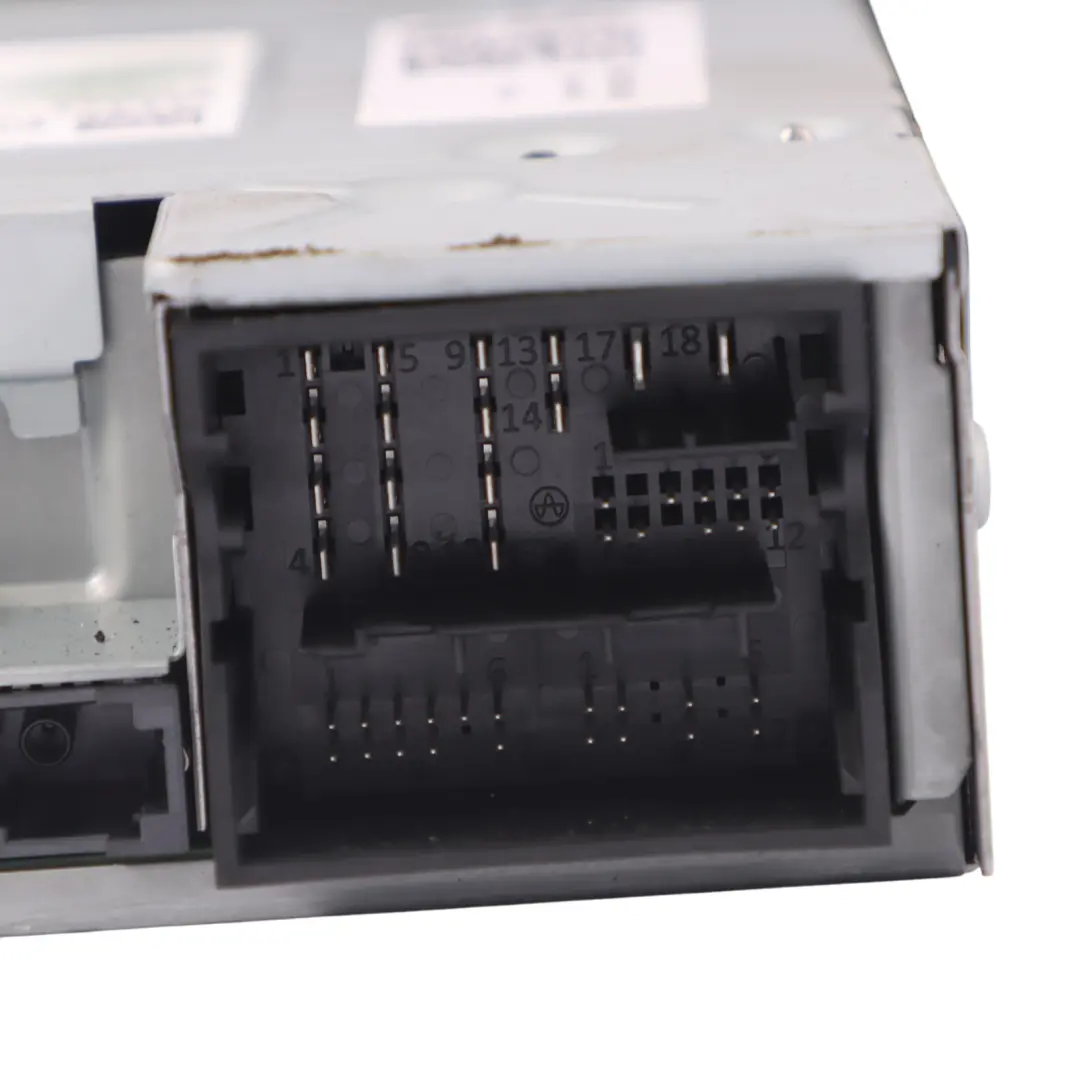 Audi A4 B9 Multimedia Navegación satélite Unidad principal control - SKU 8W2035043E - Número de pieza 8W2035043E