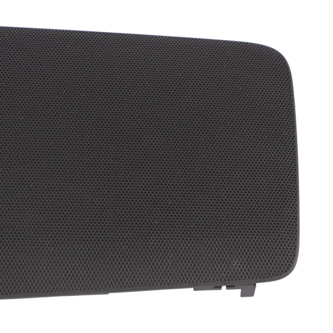 Kratka Głośnika Tylnej Półki Prawa do Audi A4 B9 o numerze 8W5035406B Audi A4 B9 Kratka Głośnika Tylnej Półki Prawa - SKU 8W5035406B - Numer Części 8W5035406B