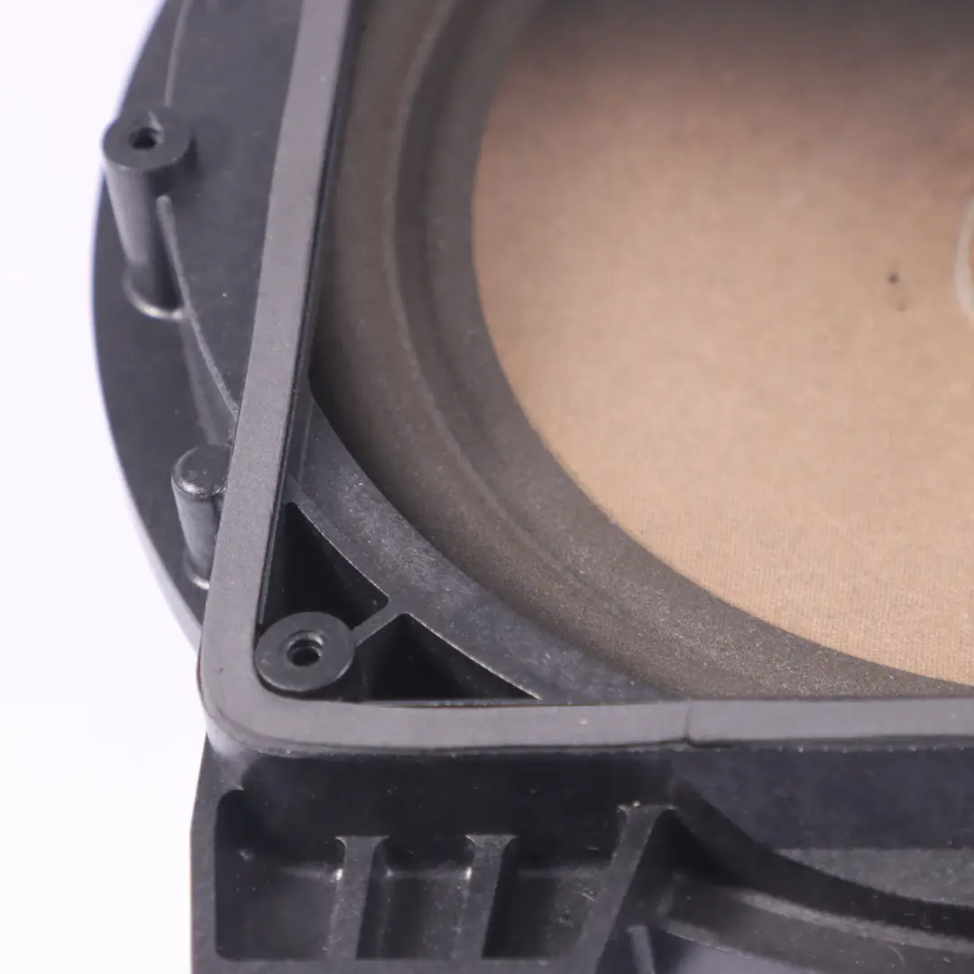 Audi A4 B9 Hinten Mitte Subwoofer Lautsprecher Hi-Fi - SKU 8W5035412 - Teilenummer 8W5035412